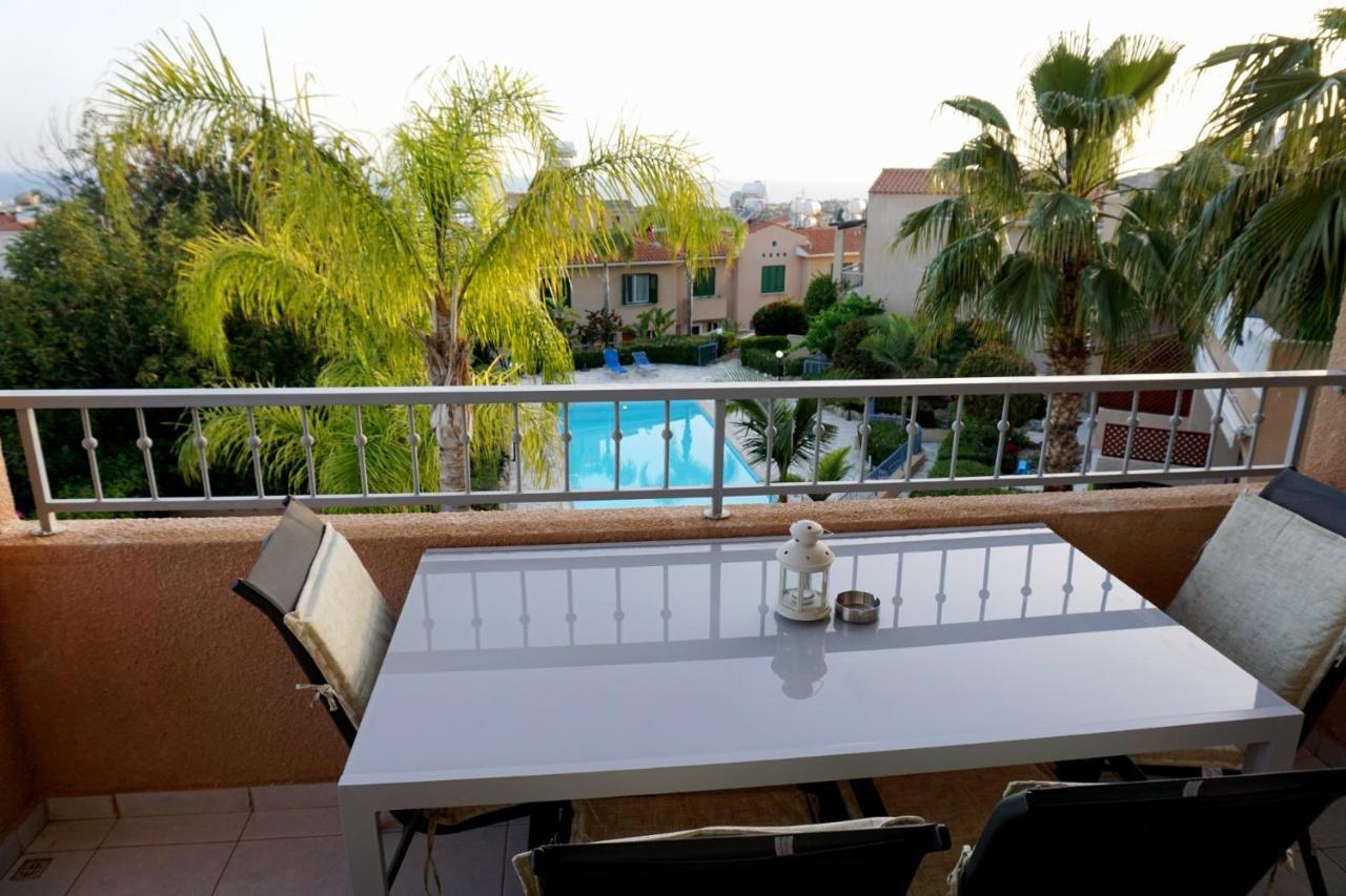 Top Seaview Apartment In Peyia Exterior photo